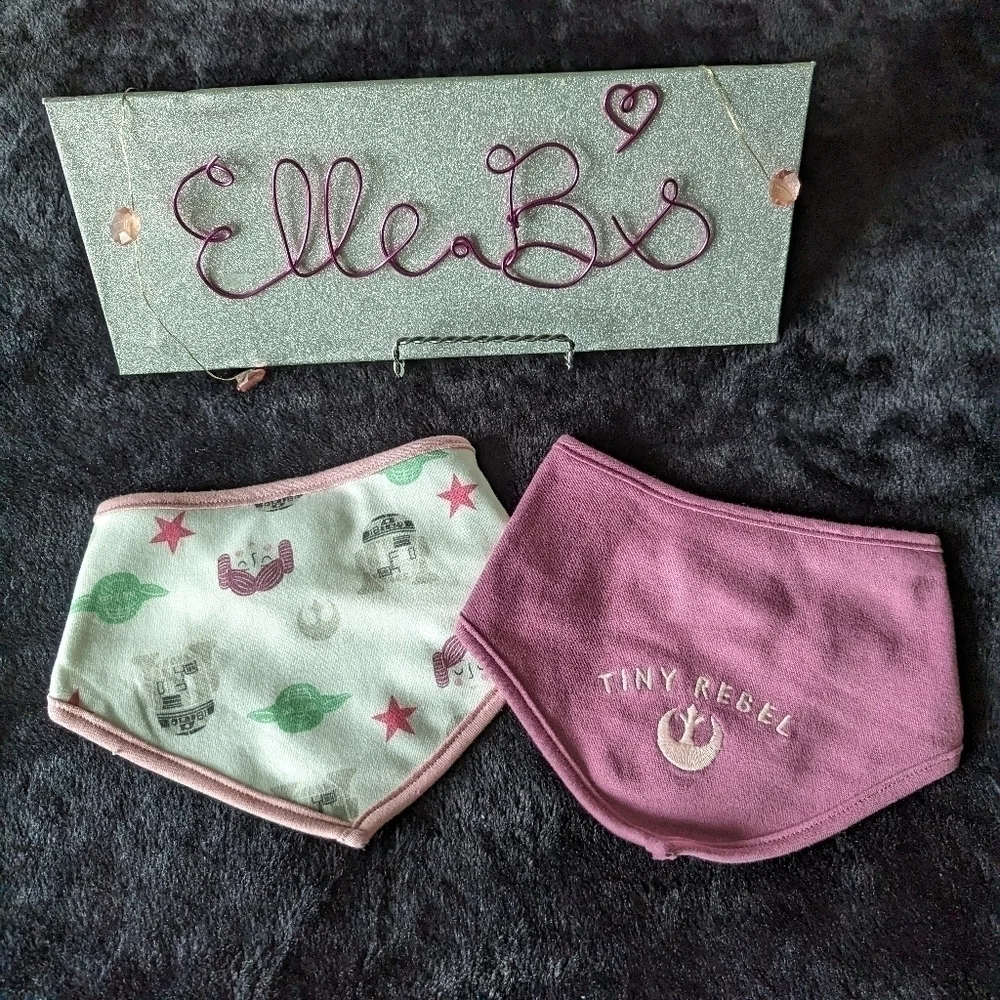 2 Pack Star Wars Baby Bibs